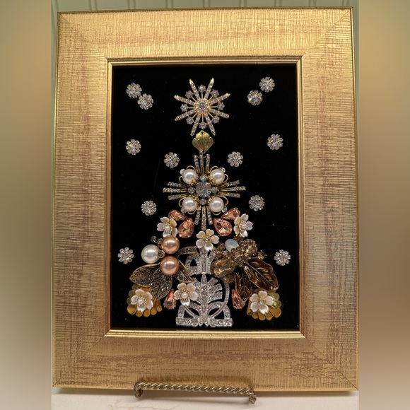 Gorgeous Handcrafted Jeweled Vintage Brooch & Earrings Christmas Tree!